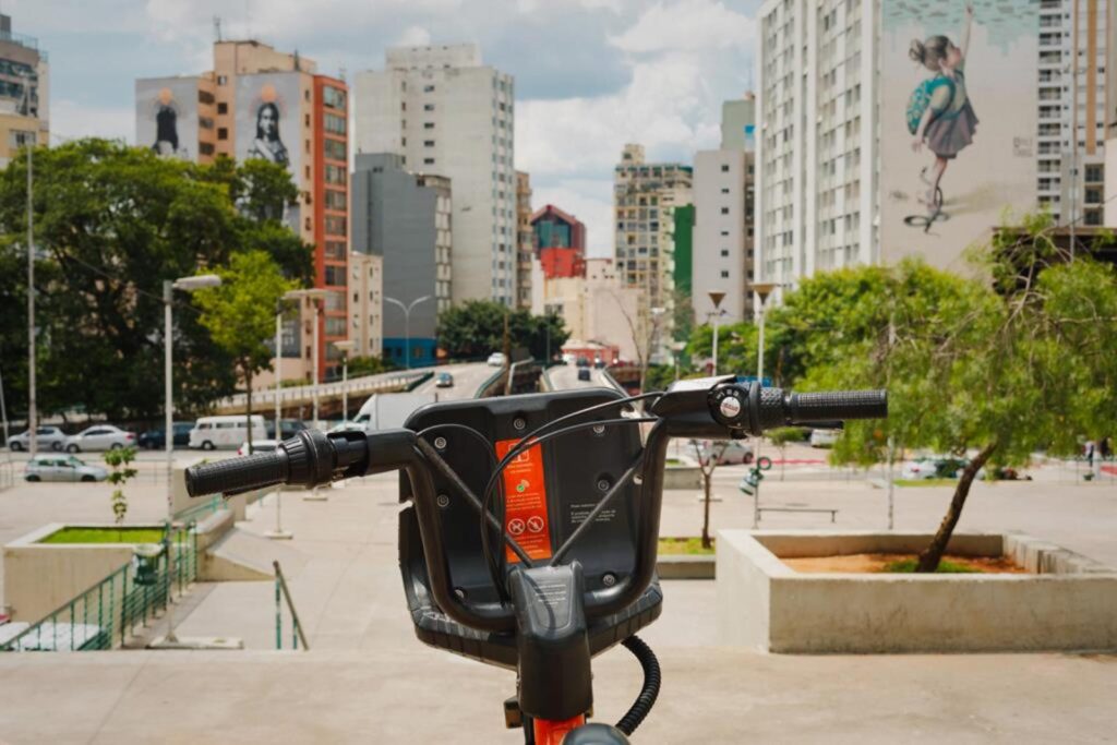 bike tembici em praça de são paulo