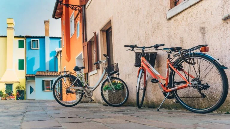 Bikes estacionadas