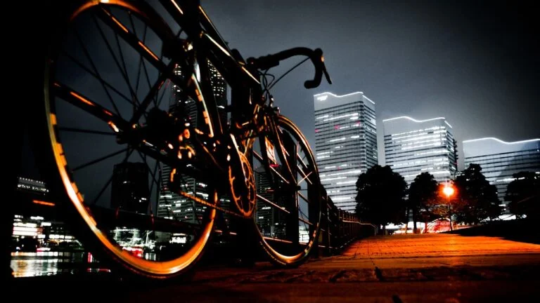 bicicleta durante a noite